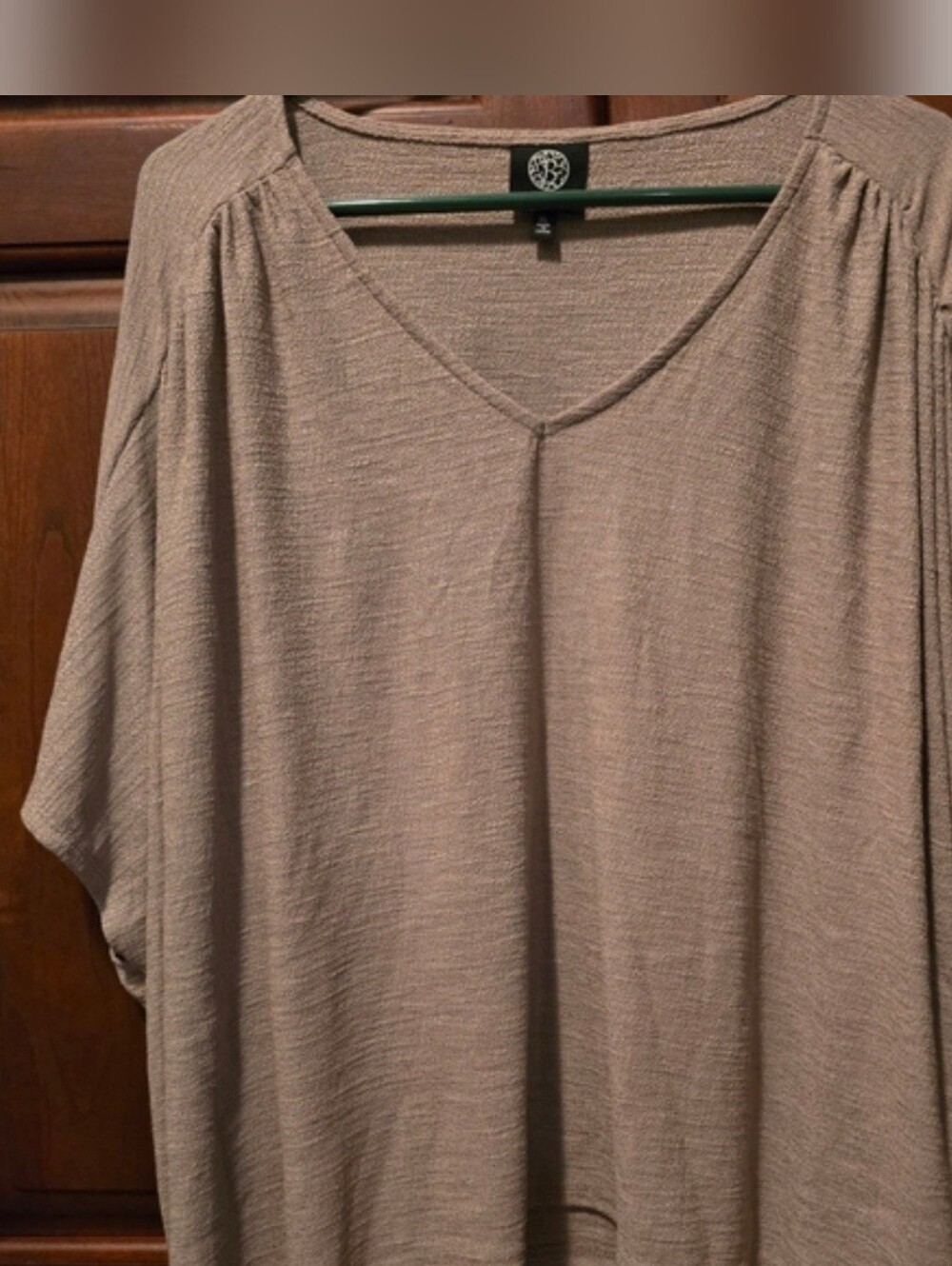 Gray V-Neck Short Sleeve Top